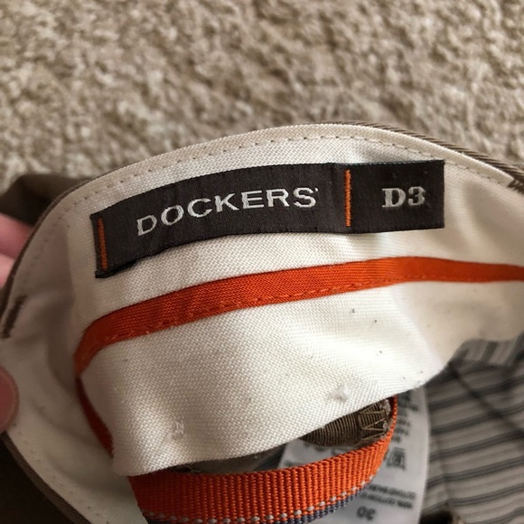 Dockers Signature Khaki Pants - Picture 6 of 6